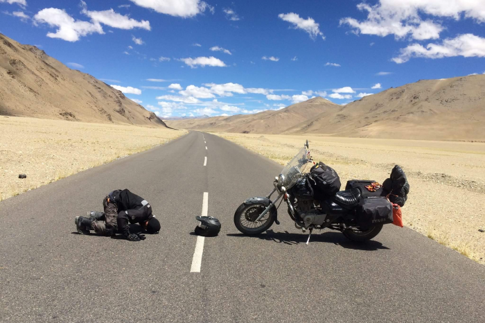 Ladakh Bike Trip : Manali Leh Shrinagar